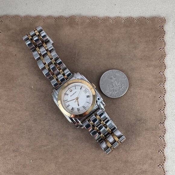 Vintage Sculptured Accutron Bulova T2 Man's Watch 2 Tone Gold & Stainless Steel - Picture 6 of 13